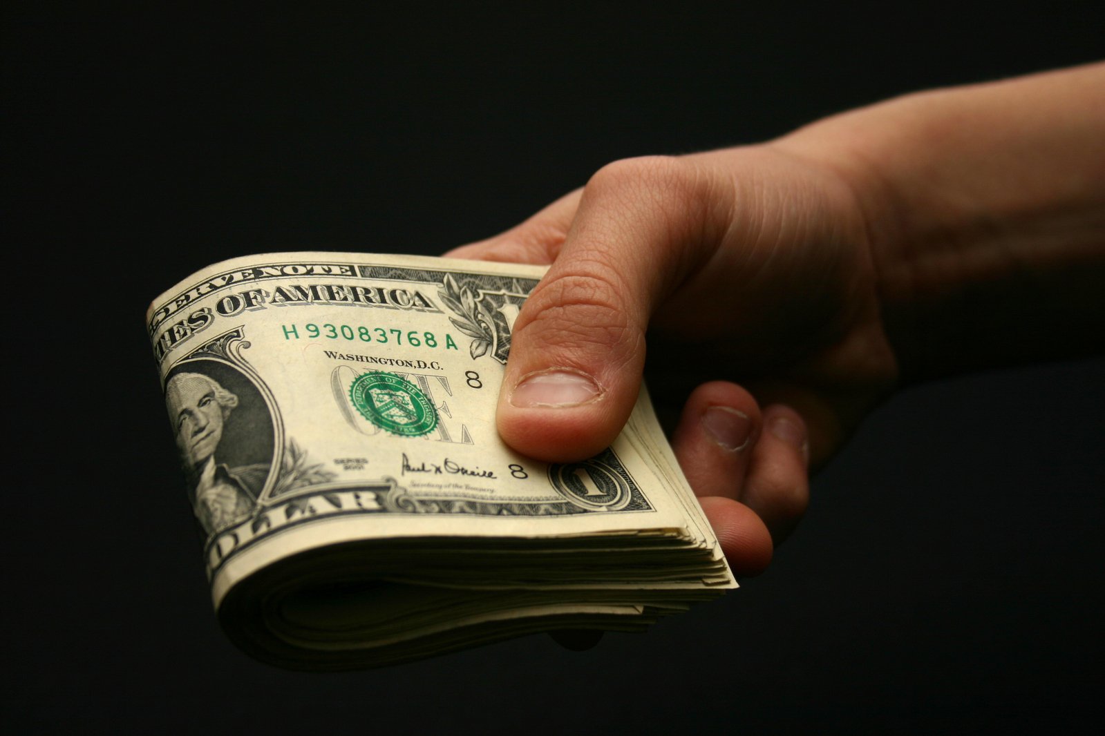 Köteg pénz raklapfelvásárlásra